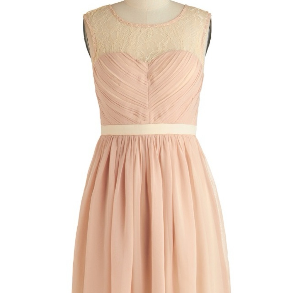 Elegant Pink Sleeveless Dress